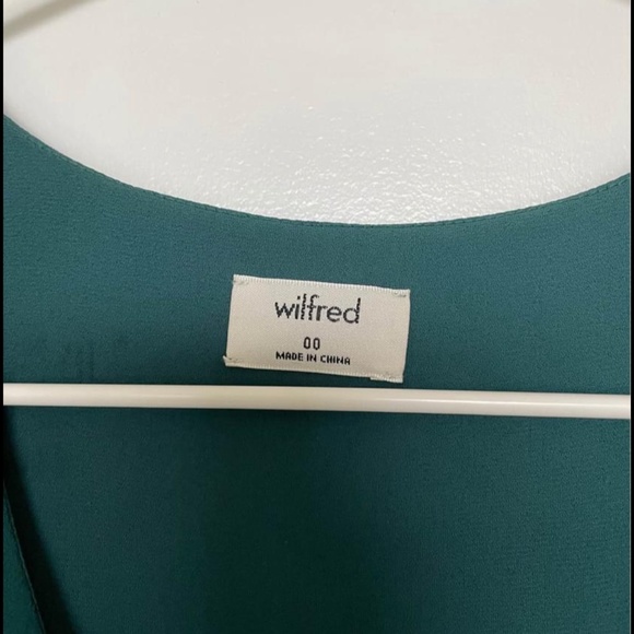 Aritzia Wilfred Longsleeve Slit Dress - Picture 2 of 4